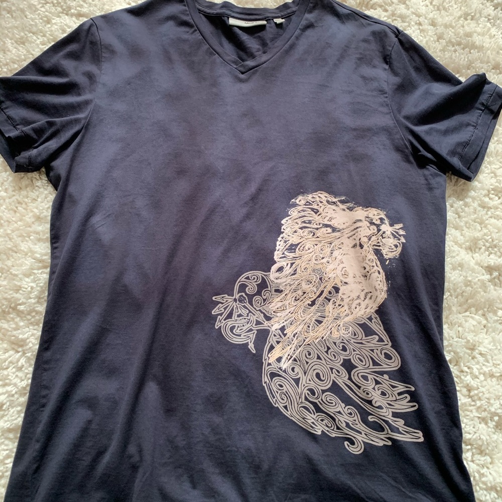 Murano Men’s Vneck Tee